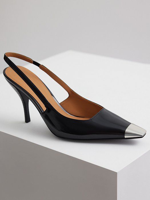 Lacquered pointed toe shoes 902580035-167