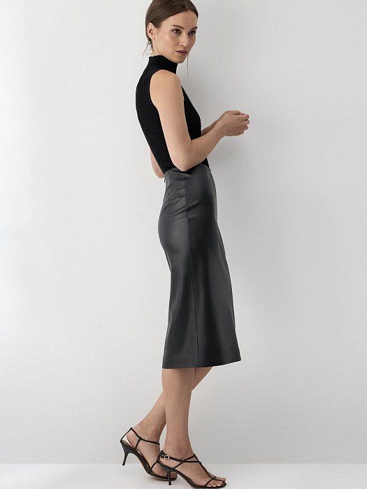 Pencil skirt in eco-leather 90066748M2-167