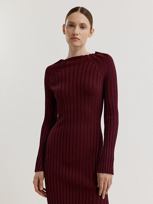 Knitted dress with slit 179270283-307