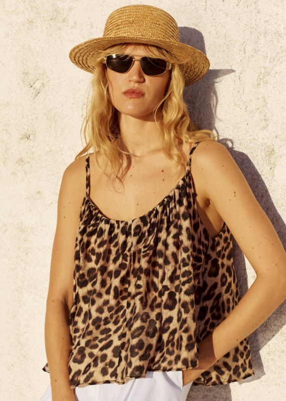 LEOPARD PRINT HALTER TOP