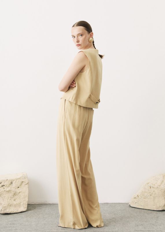 SHORT CLASSIC COLLAR VEST-LINEN PANTS WITH ELASTIC WAIST