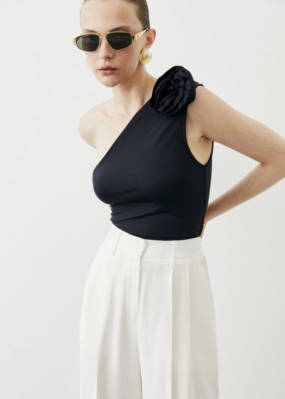 ONE SHOULDER BLOUSE WITH ROSE DETAIL