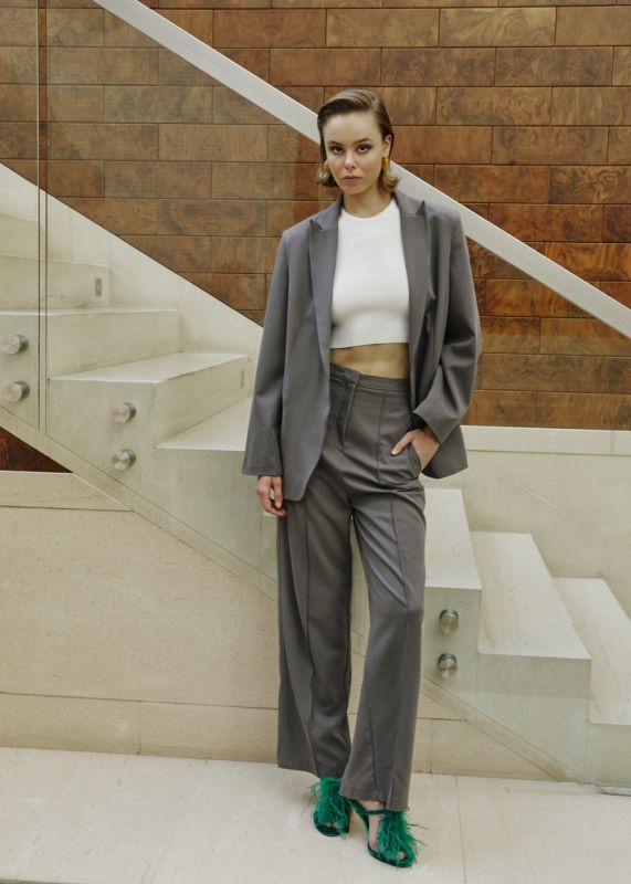 Unbuttoned Straight Cut Blazer - Baggy Pants